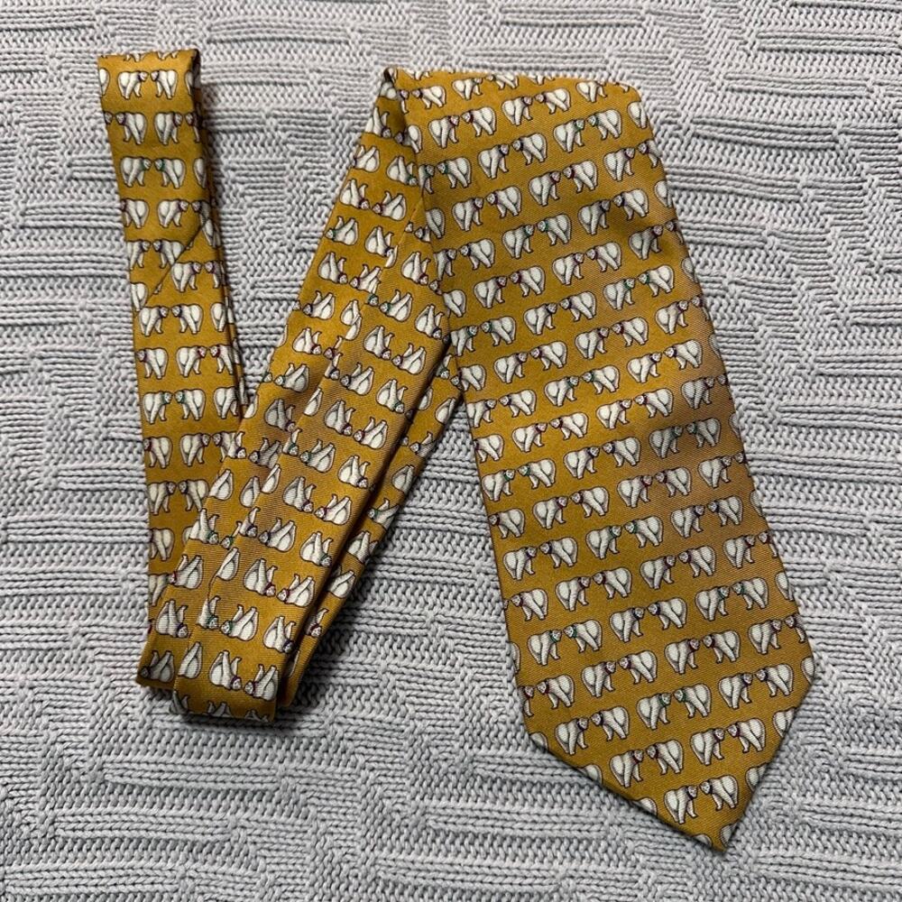 Brooks Brothers yellow polar bear print silk tie NWT